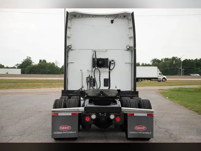 2022 PETERBILT 579