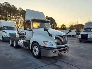 2018 NAVISTAR INTERNATIONAL LT625 DAYCAB T/A