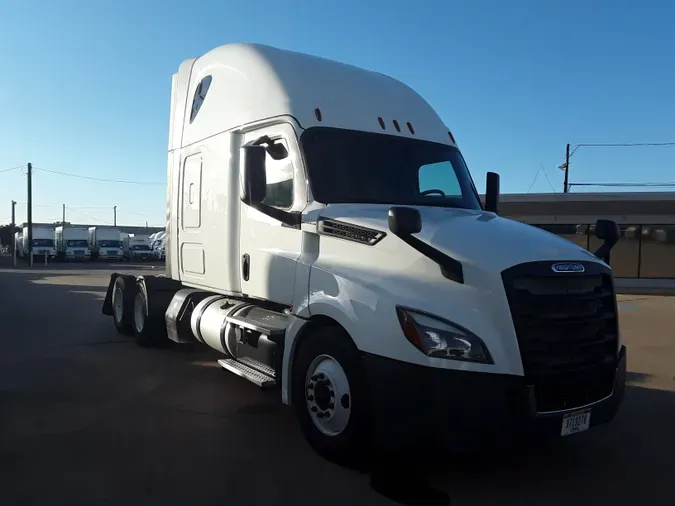 2018 FREIGHTLINER/MERCEDES PT126064ST