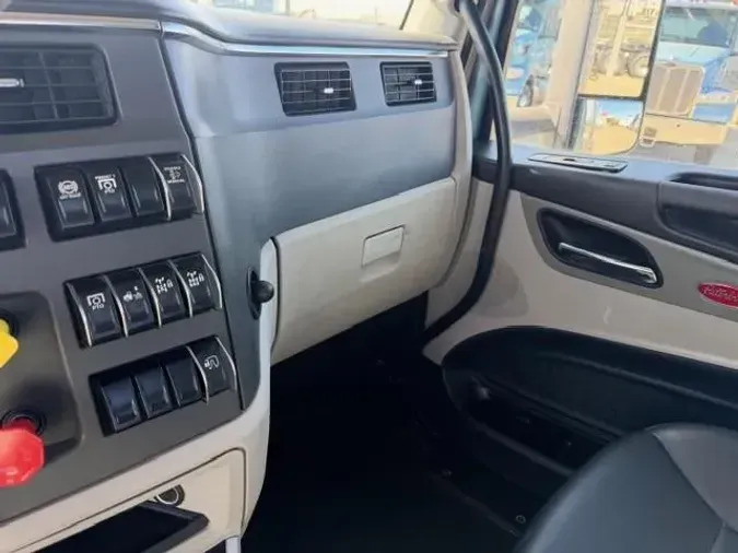 2023 Peterbilt 567