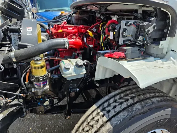 2020 FREIGHTLINER M2 106
