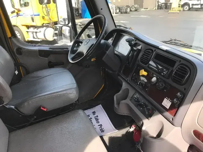 2018 Freightliner M2