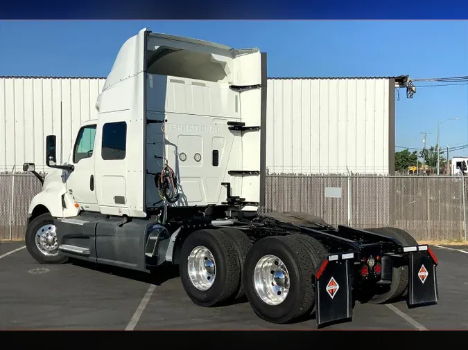 2021 INT LT625 6x4