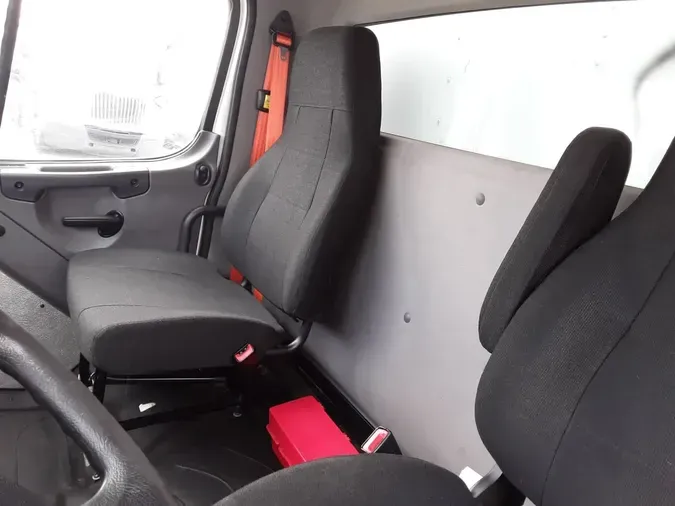 2018 FREIGHTLINER/MERCEDES M2 106