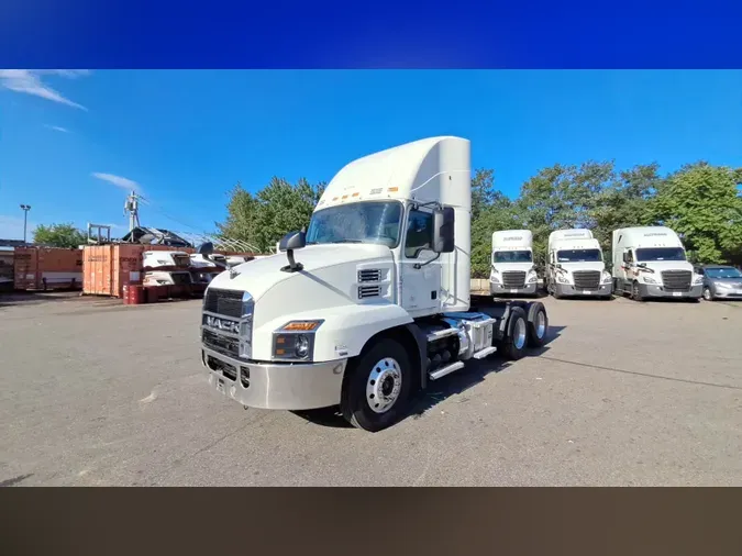 2020 Mack Anthem56709329651aba7db3cecd305e4a4132
