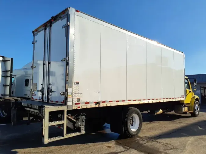 2017 FREIGHTLINER/MERCEDES M2 106
