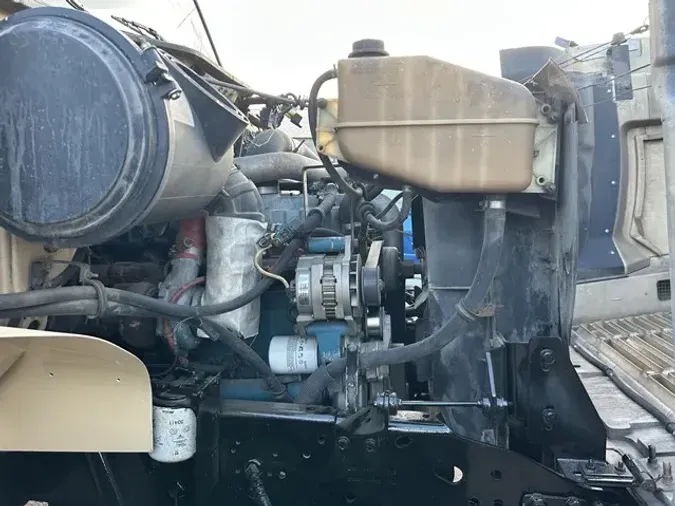 2000 INTERNATIONAL 4900