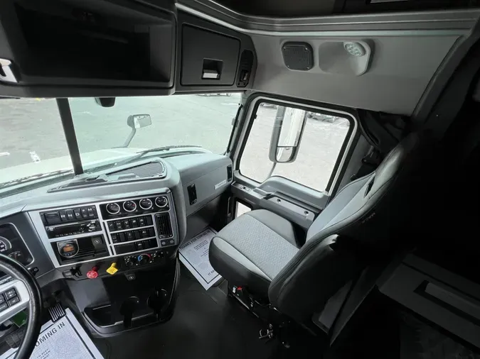 2019 Mack AN64T M742
