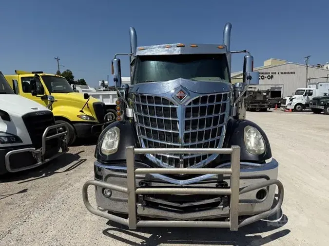 2010 INTERNATIONAL LONESTAR