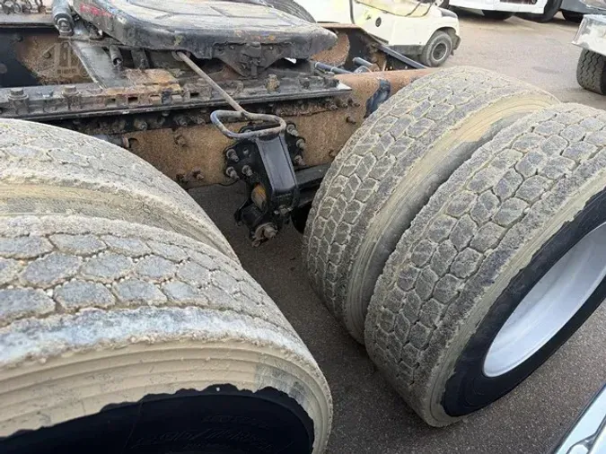 2006 VOLVO VNL64T780