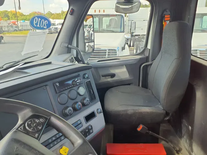 2019 FREIGHTLINER/MERCEDES NEW CASCADIA PX12664