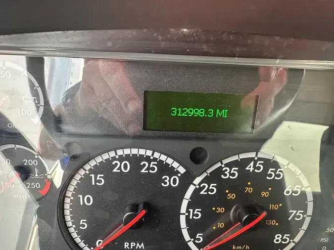 2018 FREIGHTLINER/MERCEDES M2 106