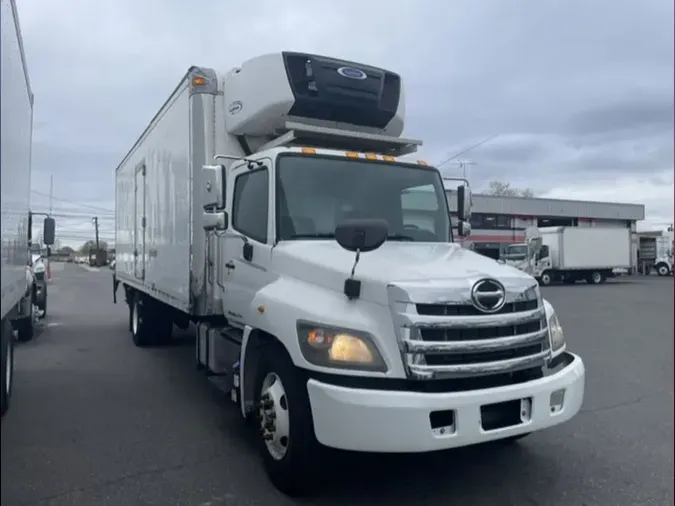 2020 HINO HINO 338