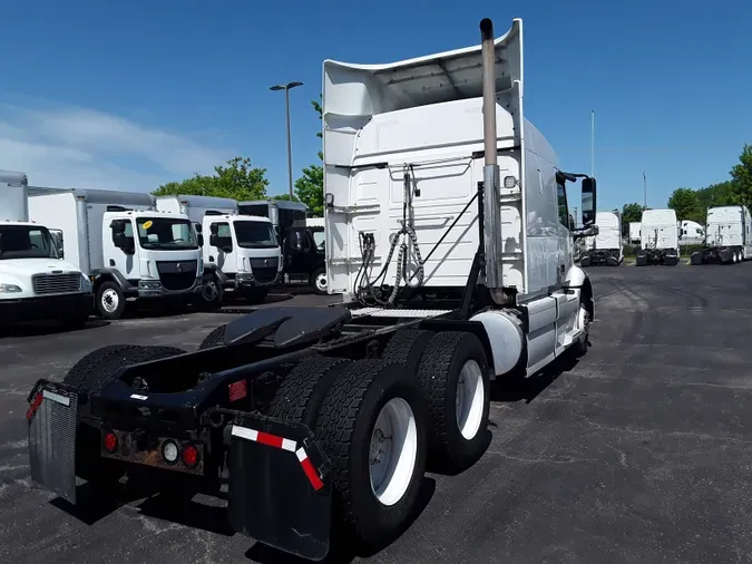 2019 VOLVO VNR64T-640