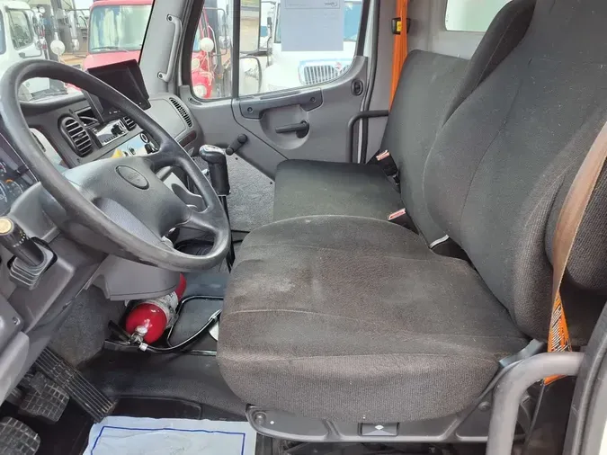 2019 FREIGHTLINER/MERCEDES M2 106