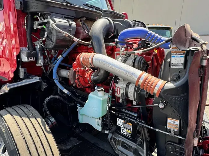 2023 Peterbilt 579