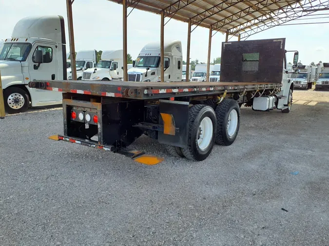 2016 FREIGHTLINER/MERCEDES M2 106