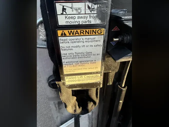 2021 Ford E-450569242685a7192664127082edbf25681