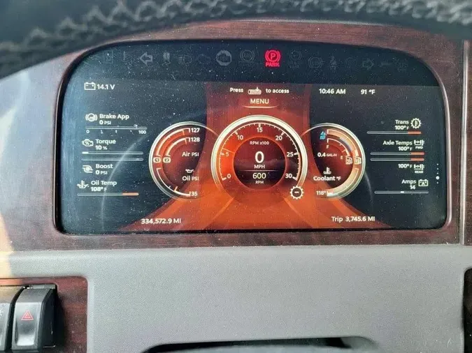 2023 Peterbilt 389