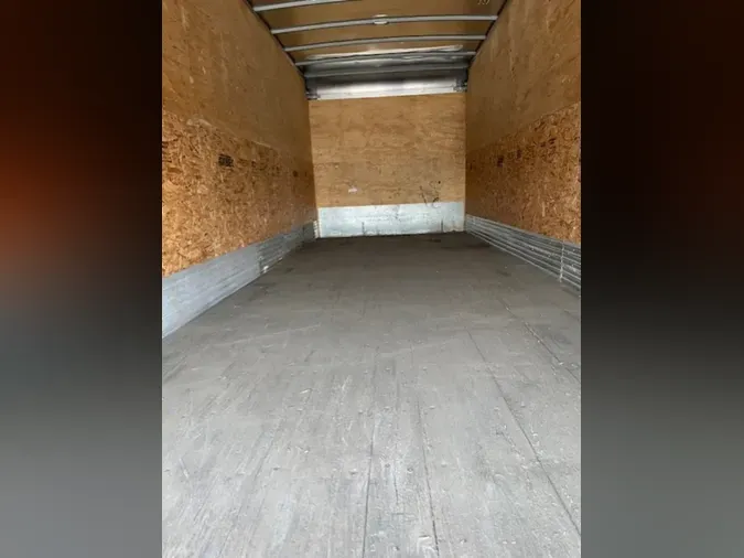 2018 FREIGHTLINER M2 106