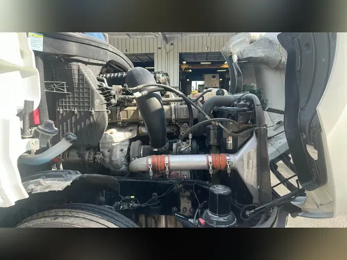 2020 Freightliner Cascadia 126