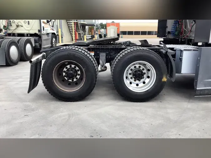 2021 Freightliner Cascadia 126