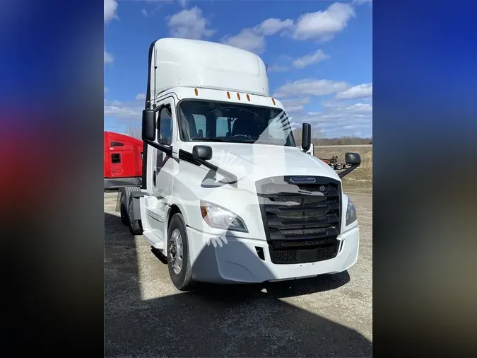 2019 FREIGHTLINER CASCADIA 126