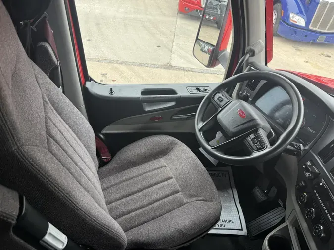 2024 Peterbilt 579