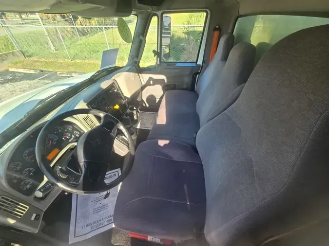 2019 NAVISTAR INTERNATIONAL 4300