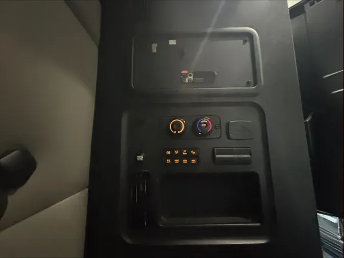 2020 Freightliner Cascadia 126