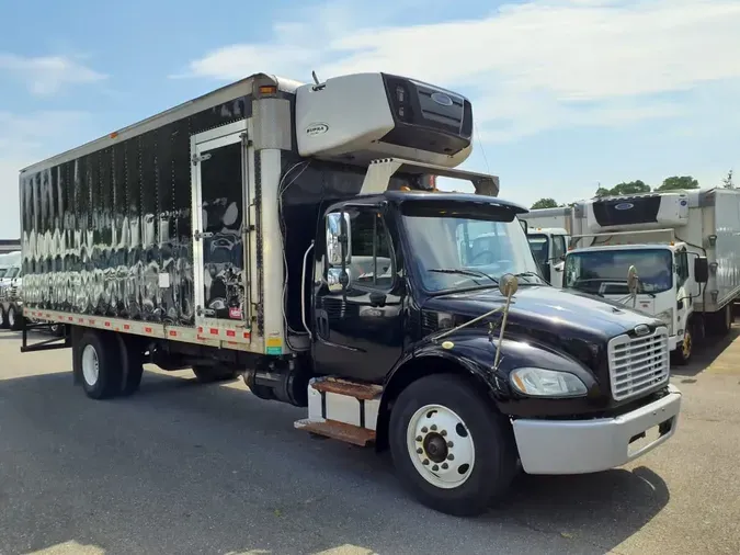 2017 FREIGHTLINER M2 106