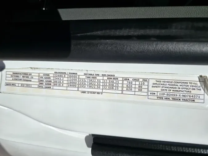 2022 Peterbilt 57956a989060376e2dab812a7b35a051546