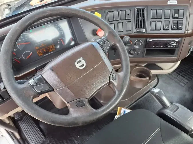 2016 VOLVO VNL42TRACTOR56b1148ee92f9d52060776c38a8ded3f