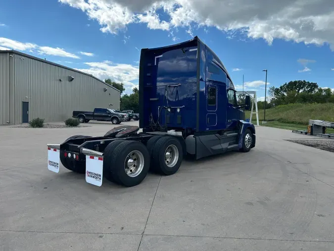 2022 Kenworth T680