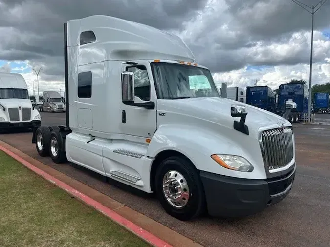 2019 INTERNATIONAL LT