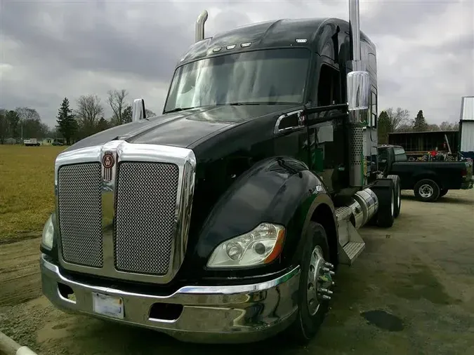 2019 KENWORTH T68056bae3073e4bc8c6de04a34a3da50237