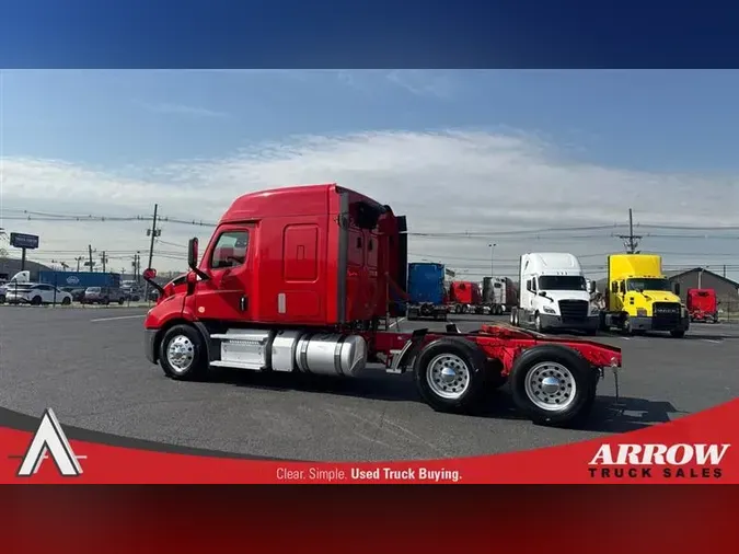 2020 FREIGHTLINER CA116