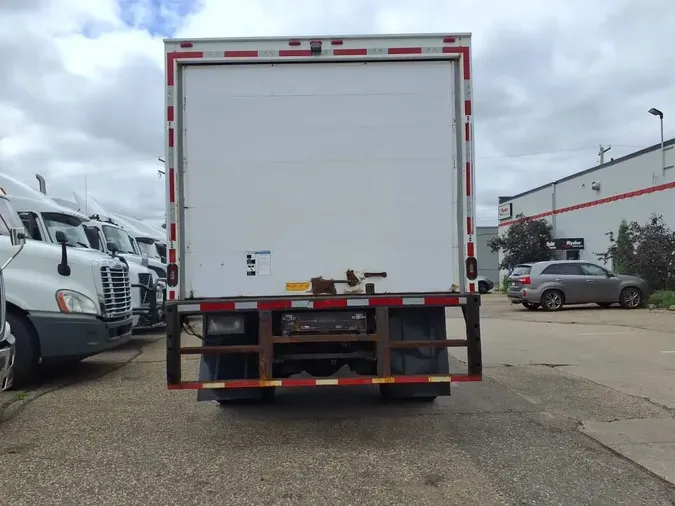 2019 FREIGHTLINER M2 106