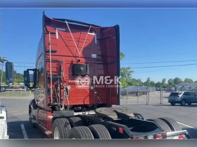 2024 VOLVO VNL64T760