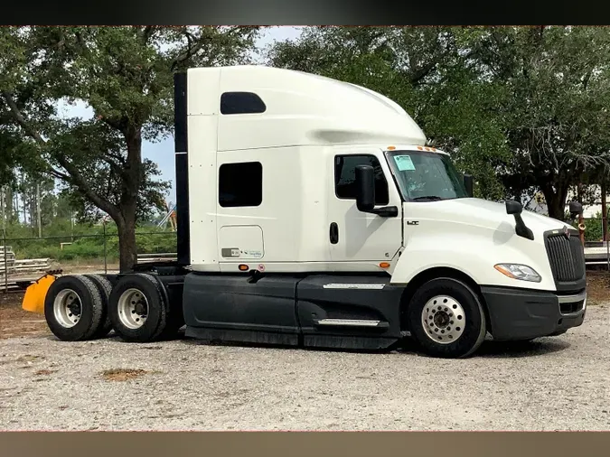 2022 INT LT625 6x456c7a44fd70764b05bb95c3543d3f862