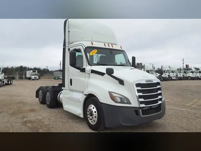 2019 FREIGHTLINER/MERCEDES NEW CASCADIA PX12664