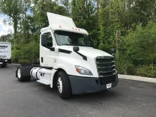 2018 Freightliner T12642ST