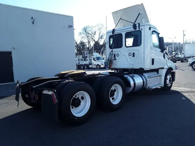2019 FREIGHTLINER/MERCEDES NEW CASCADIA PX1266456cb4919f32411a53ca807650d14d48a