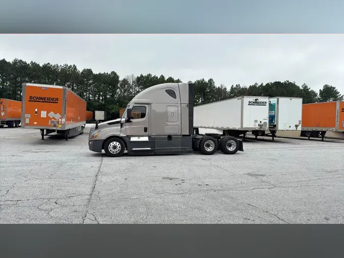 2021 Freightliner Cascadia