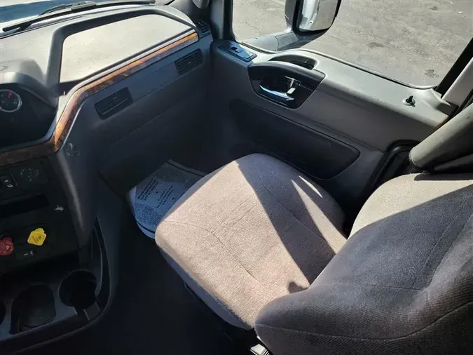 2021 INTERNATIONAL LT625