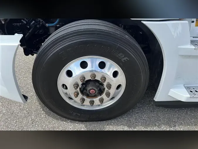 2020 FREIGHTLINER CA126