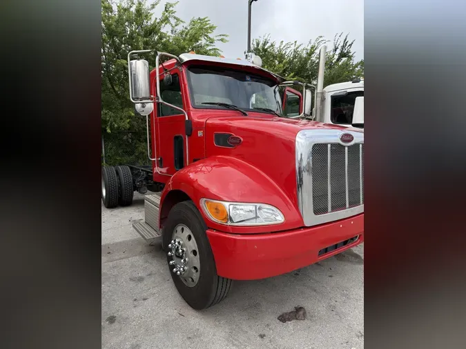 2020 Peterbilt 33756d4c6f70f22201c8a68e2784232919b