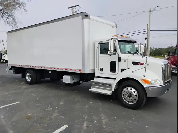 2020 Peterbilt 337