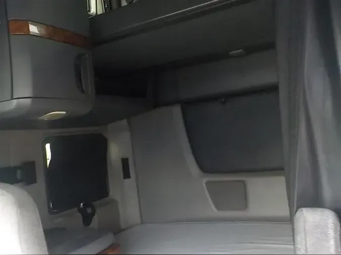 2020 INTERNATIONAL LT