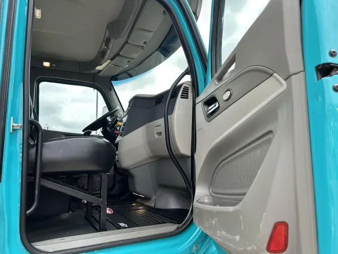 2019 Peterbilt 567